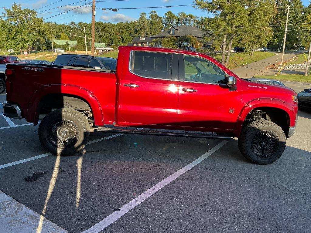 2021 Chevrolet Silverado - $39,652