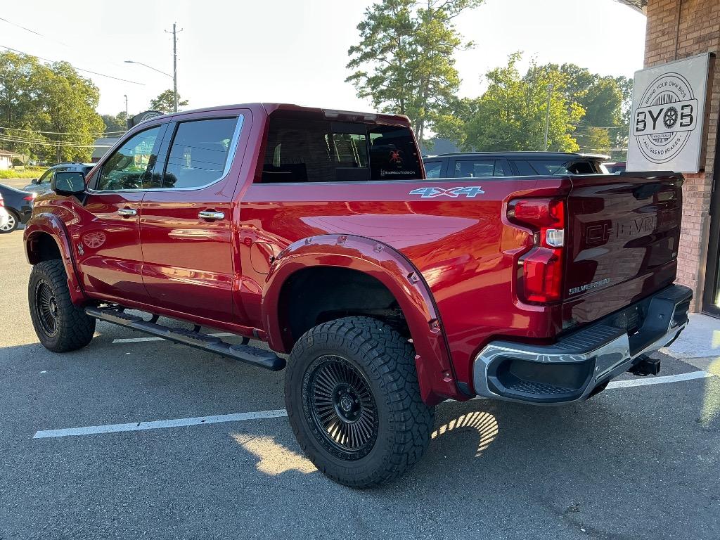 2021 Chevrolet Silverado - $39,652