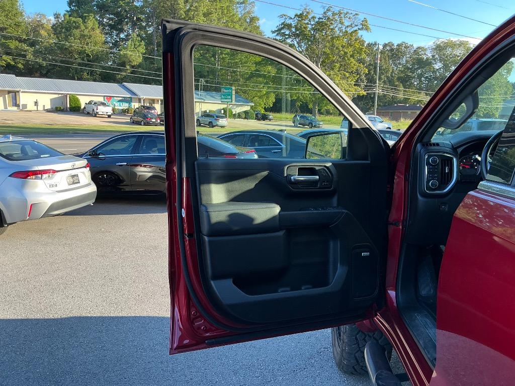 2021 Chevrolet Silverado - $39,652