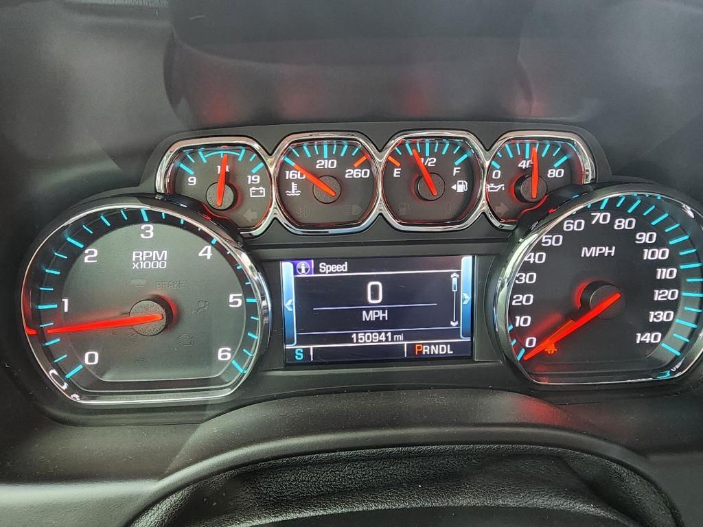 2018 Chevrolet Suburban 1500 LT photo