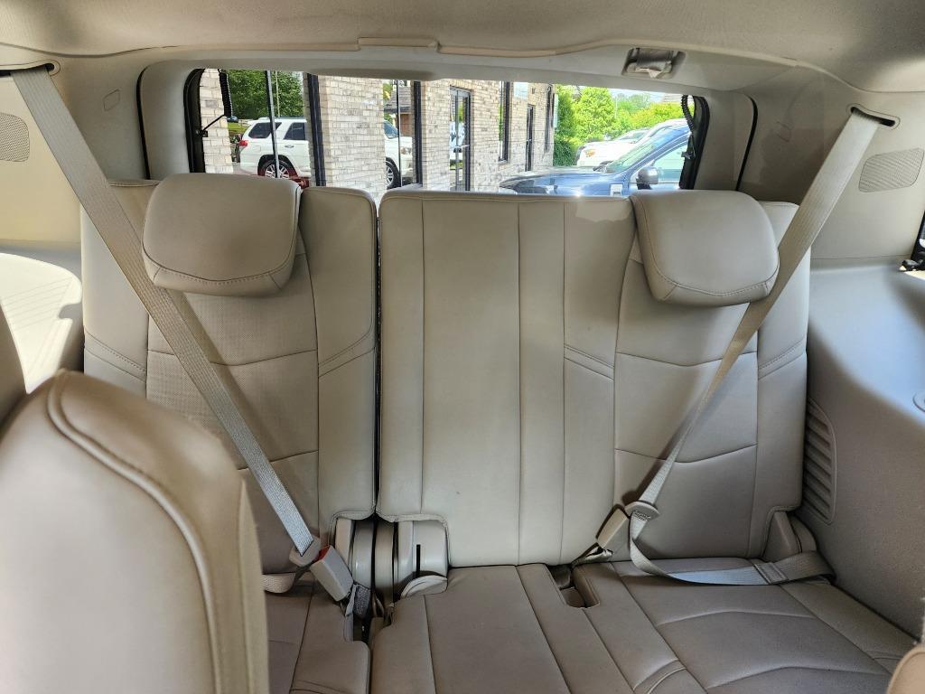 2018 Cadillac Escalade Luxury photo