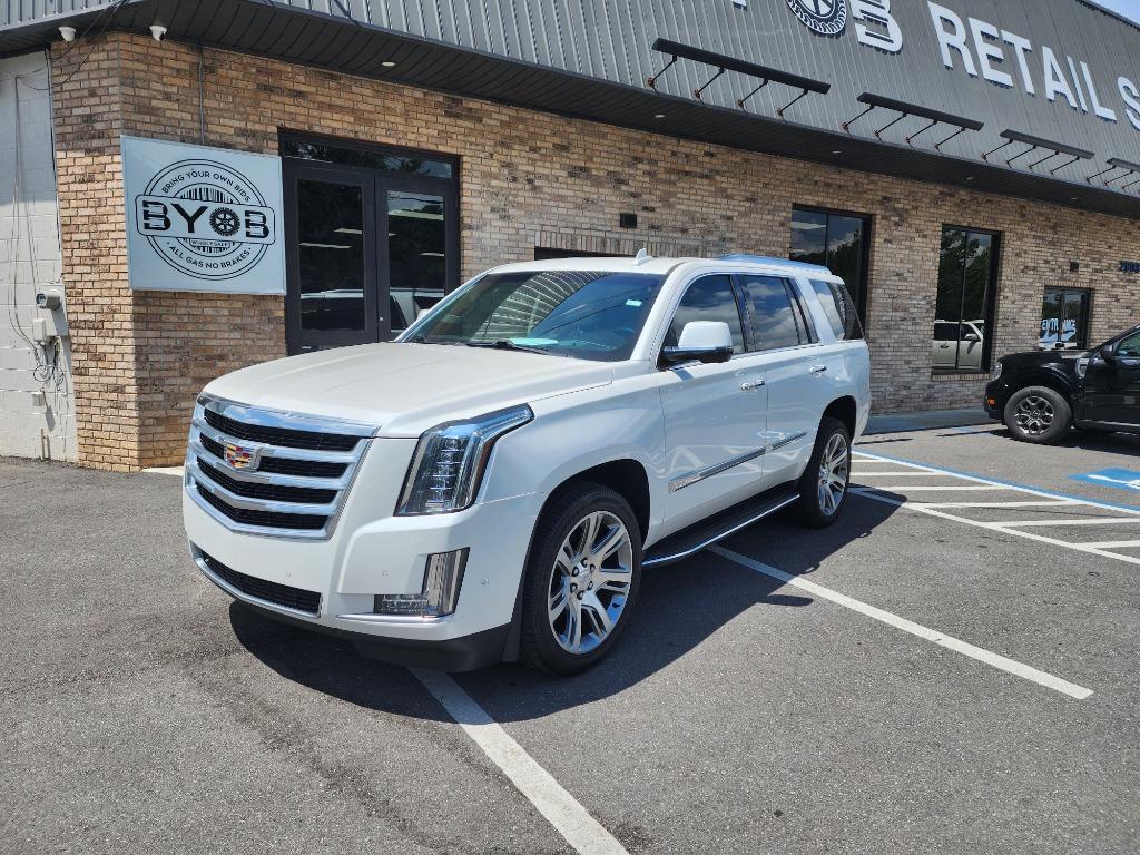 2018 Cadillac Escalade Luxury photo