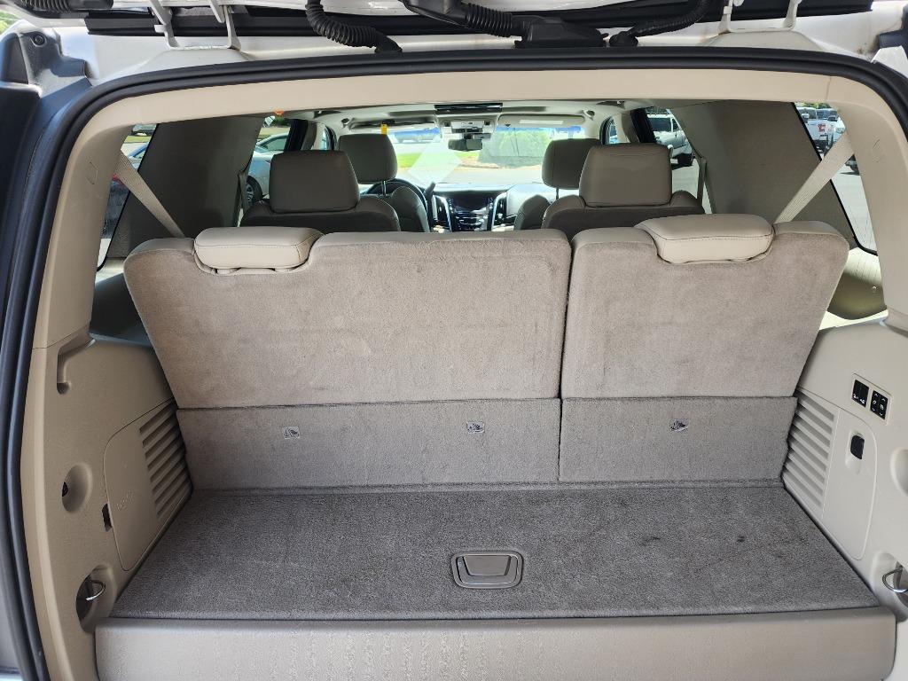2018 Cadillac Escalade Luxury photo