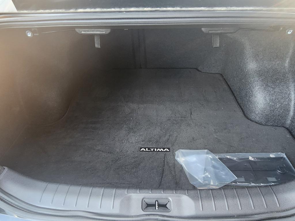 2021 Nissan Altima SV photo