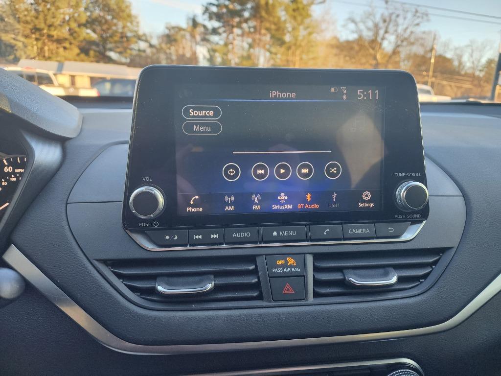 2021 Nissan Altima SV photo