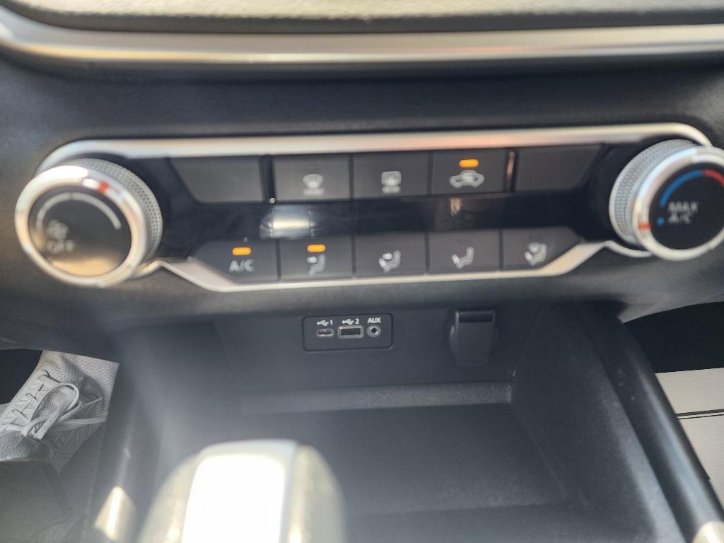 2022 Nissan Altima SR photo