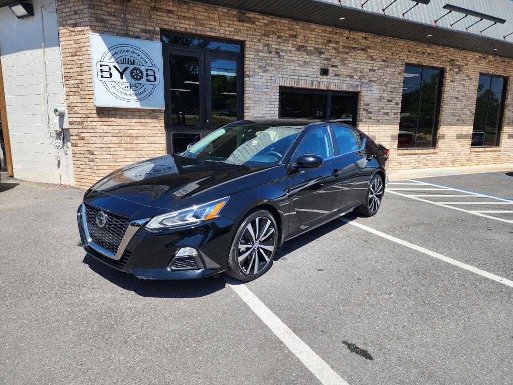 2022 Nissan Altima SR photo