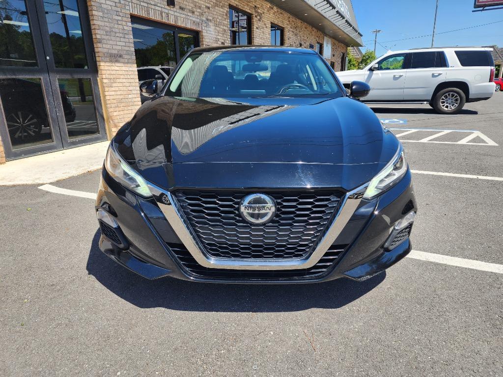 2022 Nissan Altima SR photo