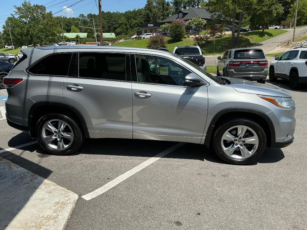 2014 Toyota Highlander - $18,721