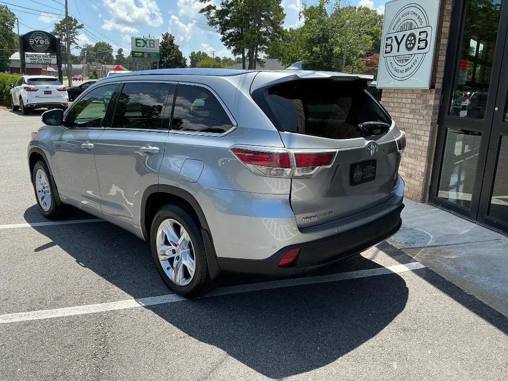 2014 Toyota Highlander - $18,721