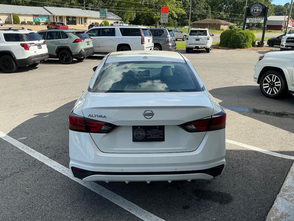 2025 Nissan Altima - $22,561