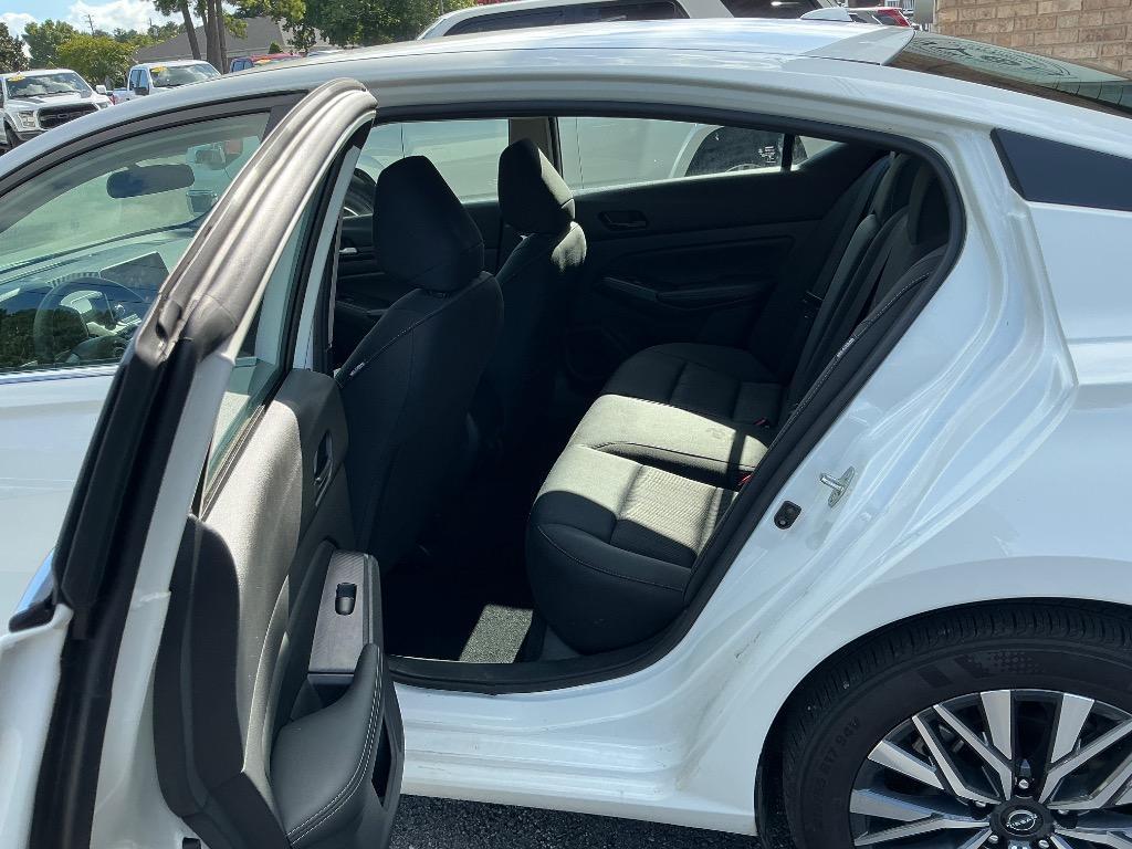2025 Nissan Altima - $22,561