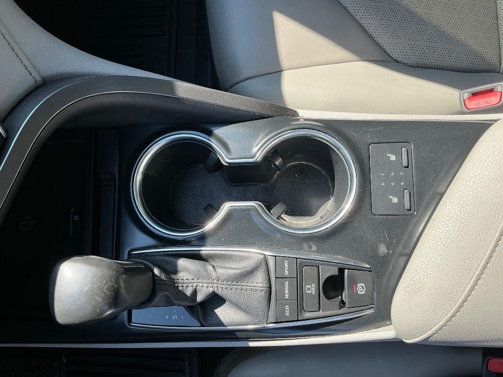 2020 Toyota Camry - $21,678