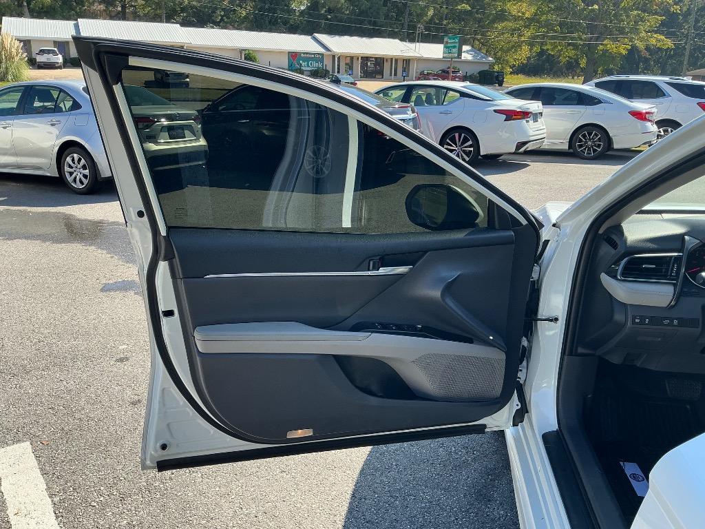 2020 Toyota Camry - $21,678