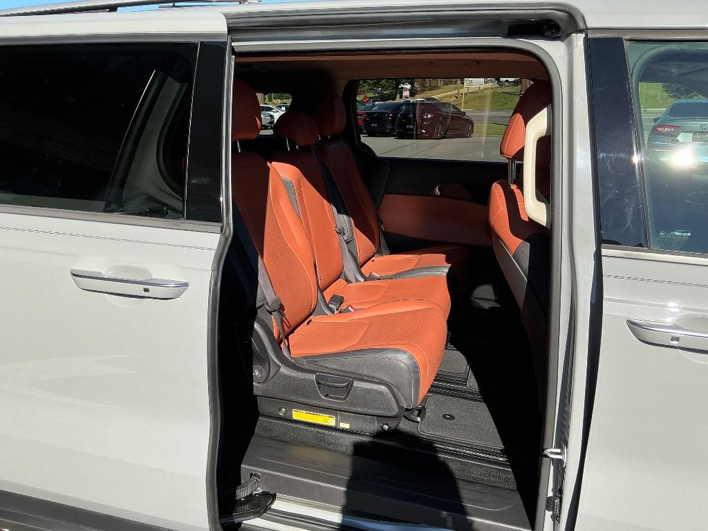 2024 Kia Carnival - $35,102