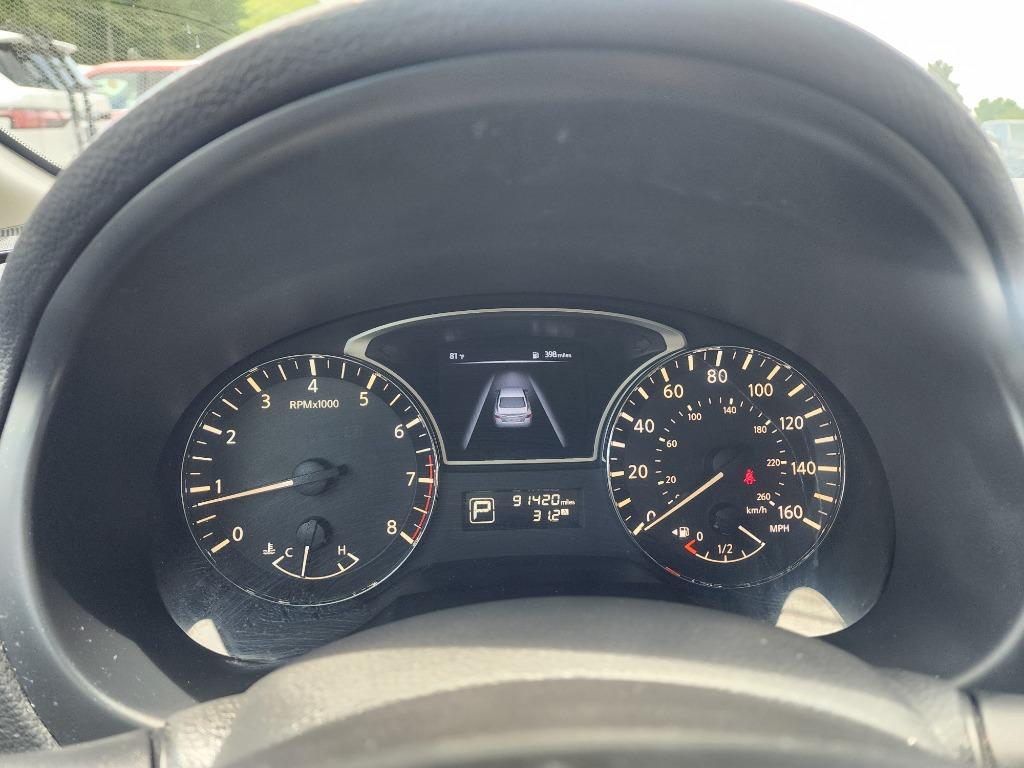 2015 Nissan Altima - $11,979