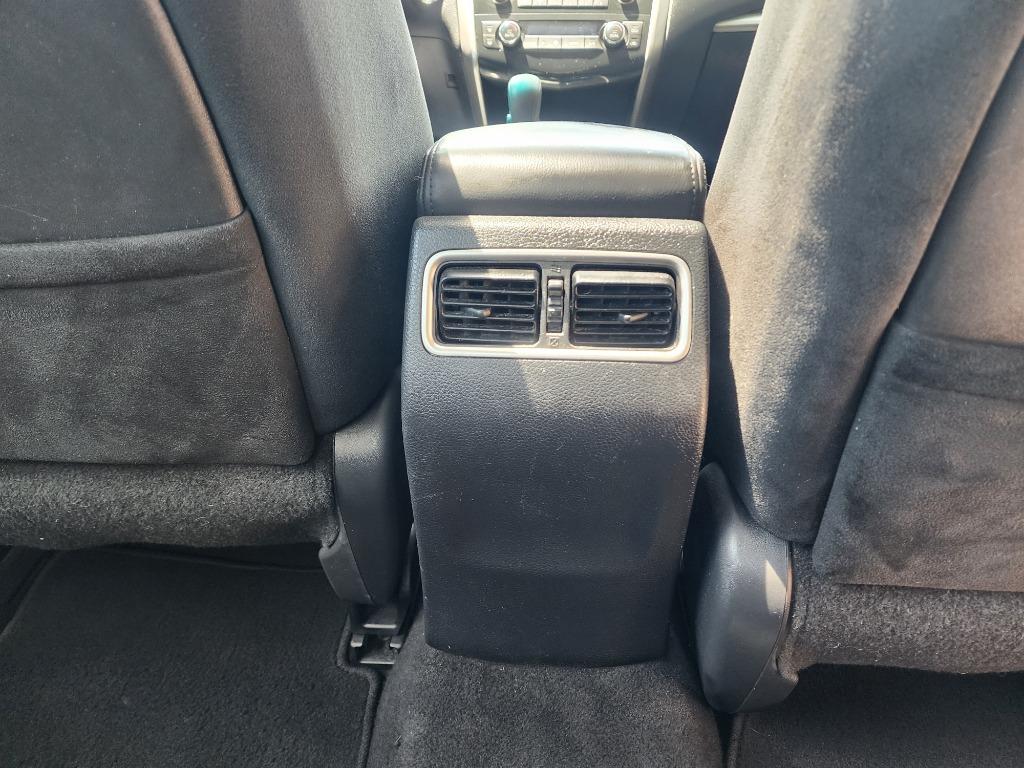 2015 Nissan Altima - $11,979