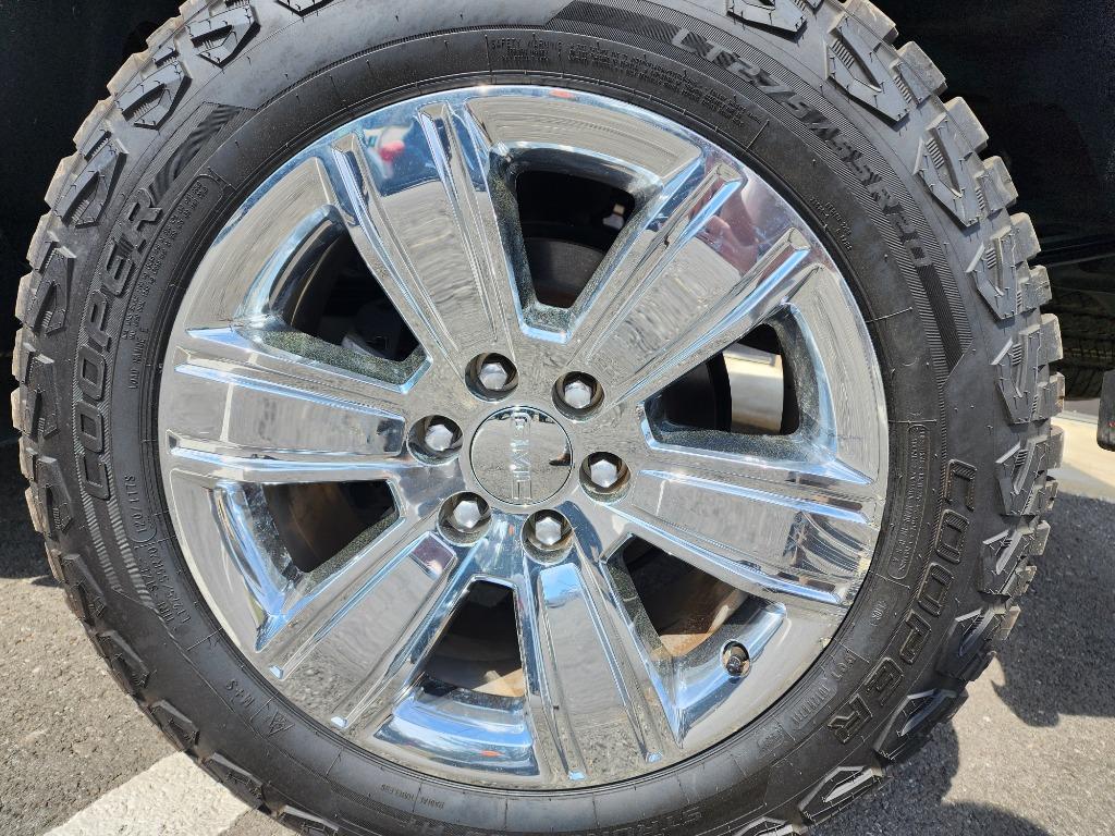 2017 GMC Sierra 1500 SLT photo