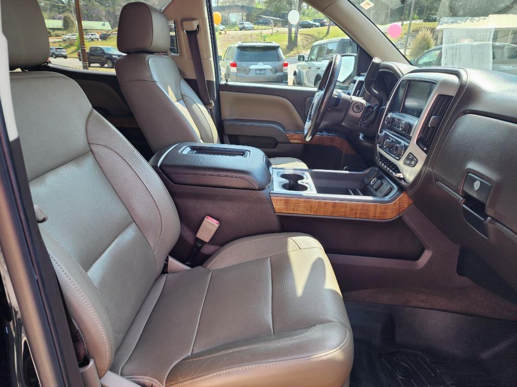 2017 GMC Sierra 1500 SLT photo