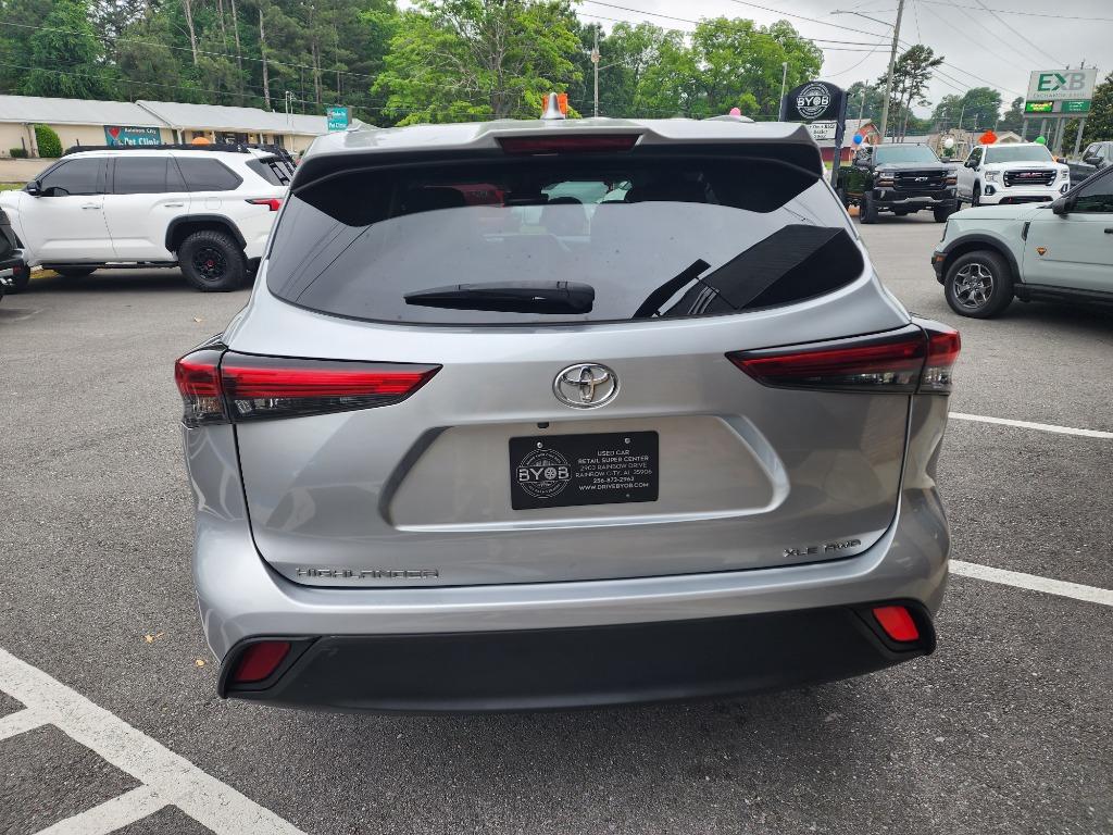 2022 Toyota Highlander - $31,458