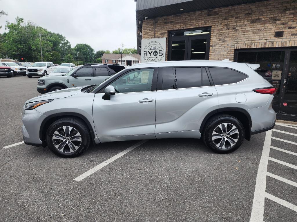 2022 Toyota Highlander - $31,458