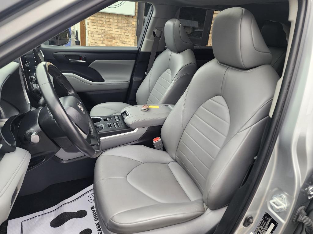 2022 Toyota Highlander - $31,458