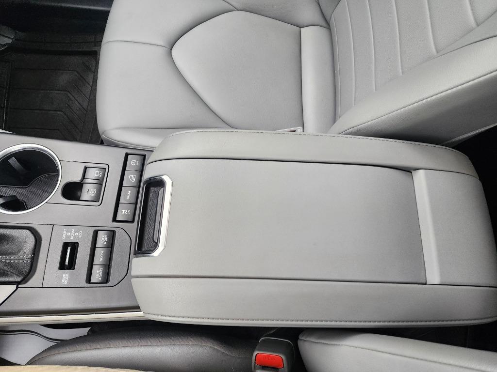 2022 Toyota Highlander - $31,458