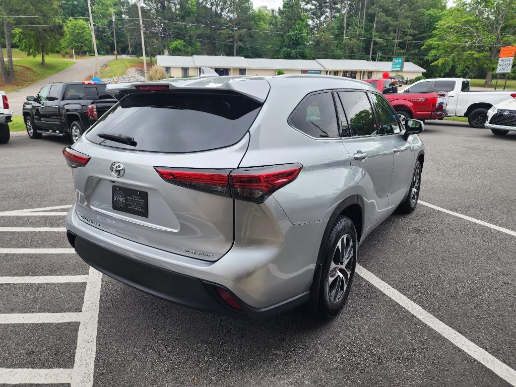 2022 Toyota Highlander - $31,458
