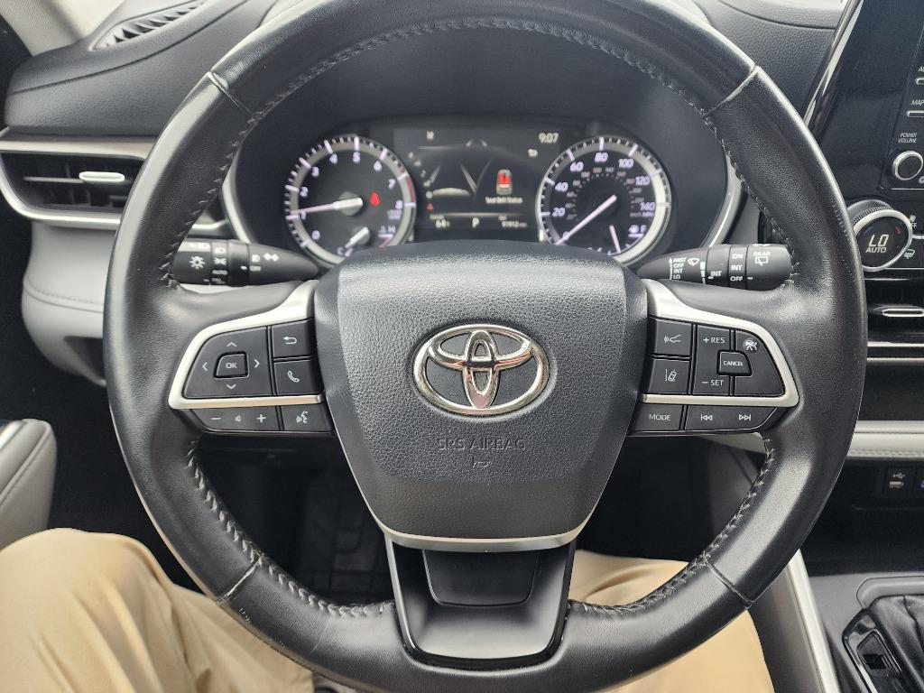 2022 Toyota Highlander - $31,458