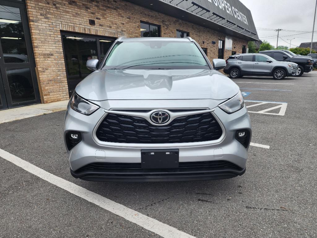 2022 Toyota Highlander - $31,458