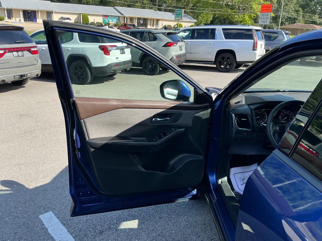 2021 Nissan Rogue - $16,275