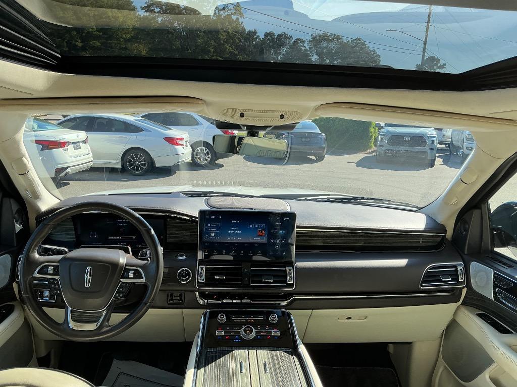 2023 Lincoln Navigator - $49,521