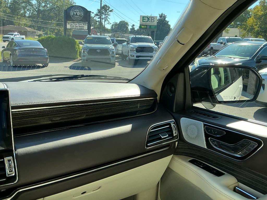 2023 Lincoln Navigator - $49,521
