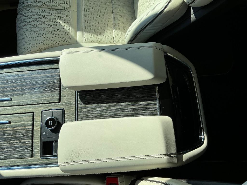 2023 Lincoln Navigator - $49,521