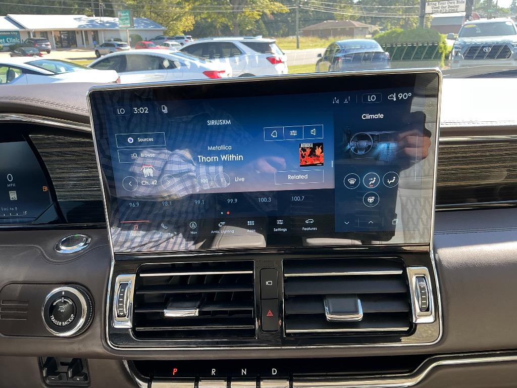 2023 Lincoln Navigator - $49,521