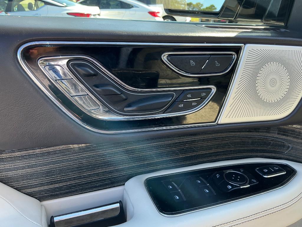 2023 Lincoln Navigator - $49,521