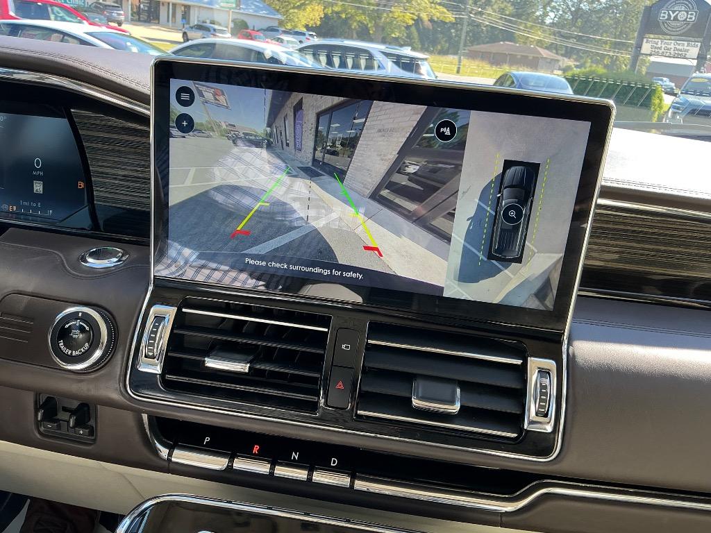 2023 Lincoln Navigator - $49,521