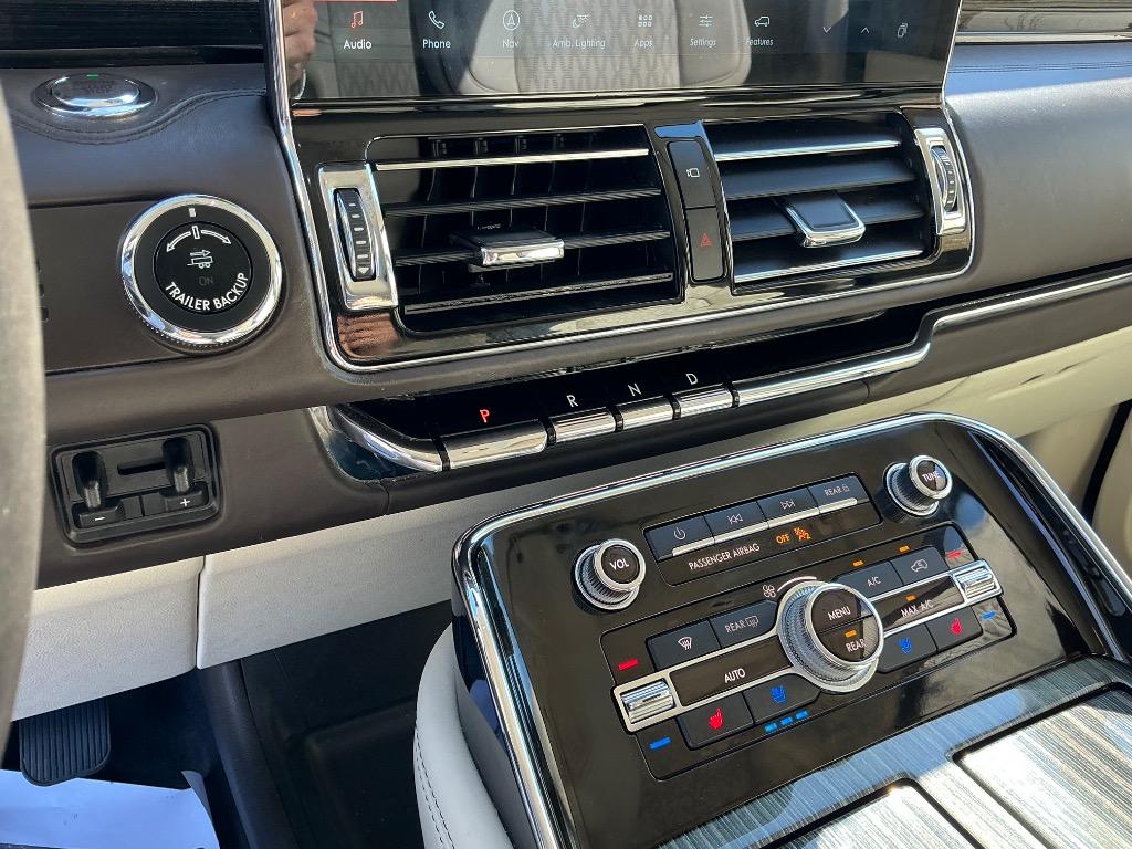 2023 Lincoln Navigator - $49,521