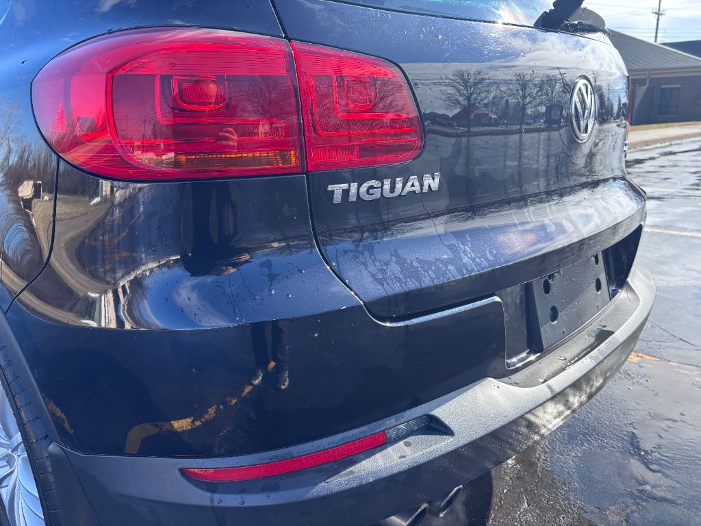 2015 Volkswagen Tiguan SEL photo