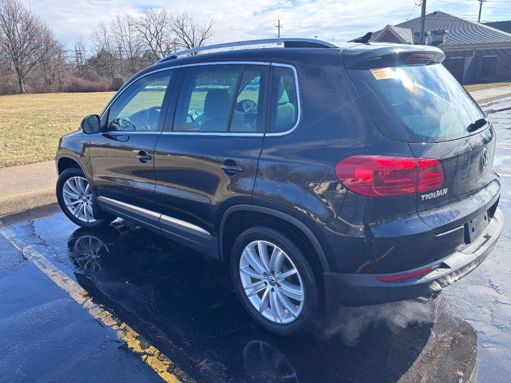 2015 Volkswagen Tiguan SEL photo
