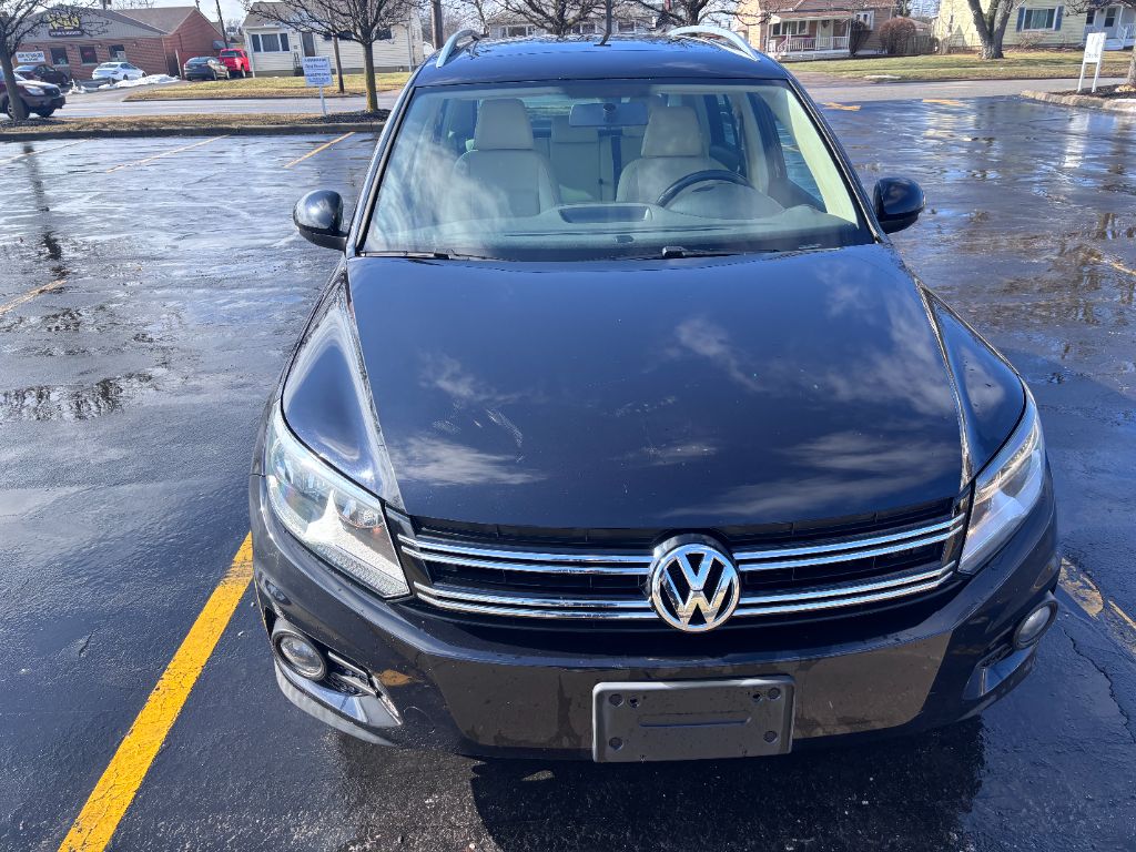 2015 Volkswagen Tiguan SEL photo