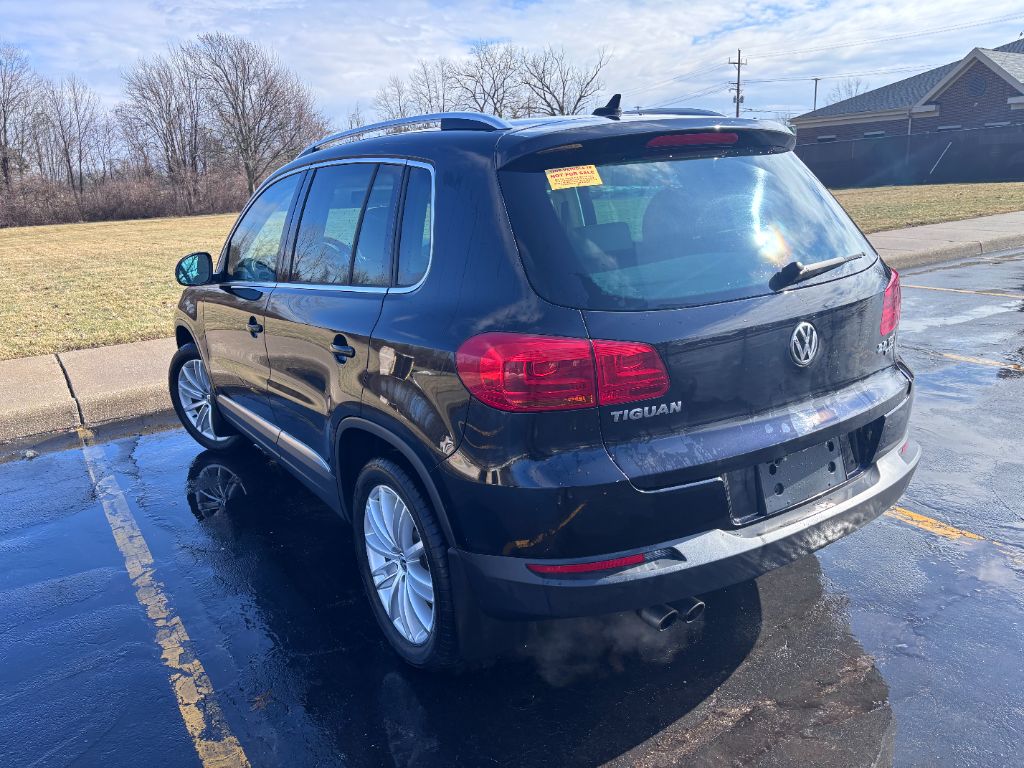 2015 Volkswagen Tiguan SEL photo