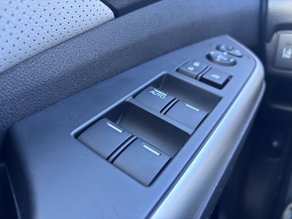 2016 Honda CR-V Touring photo