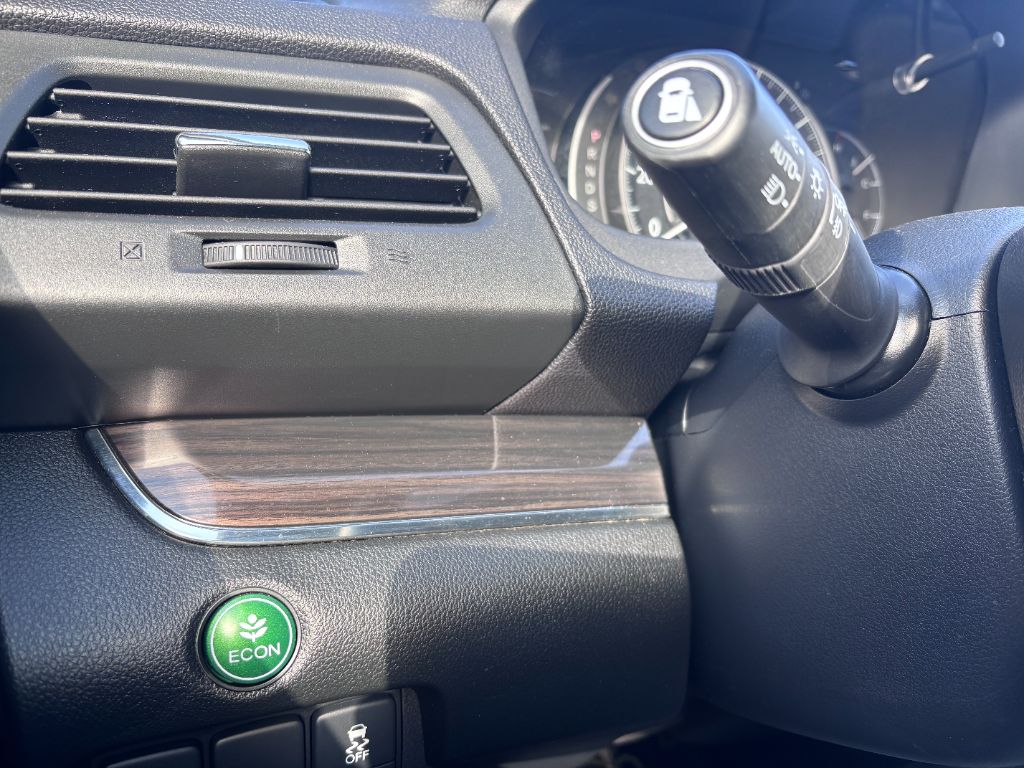 2016 Honda CR-V Touring photo