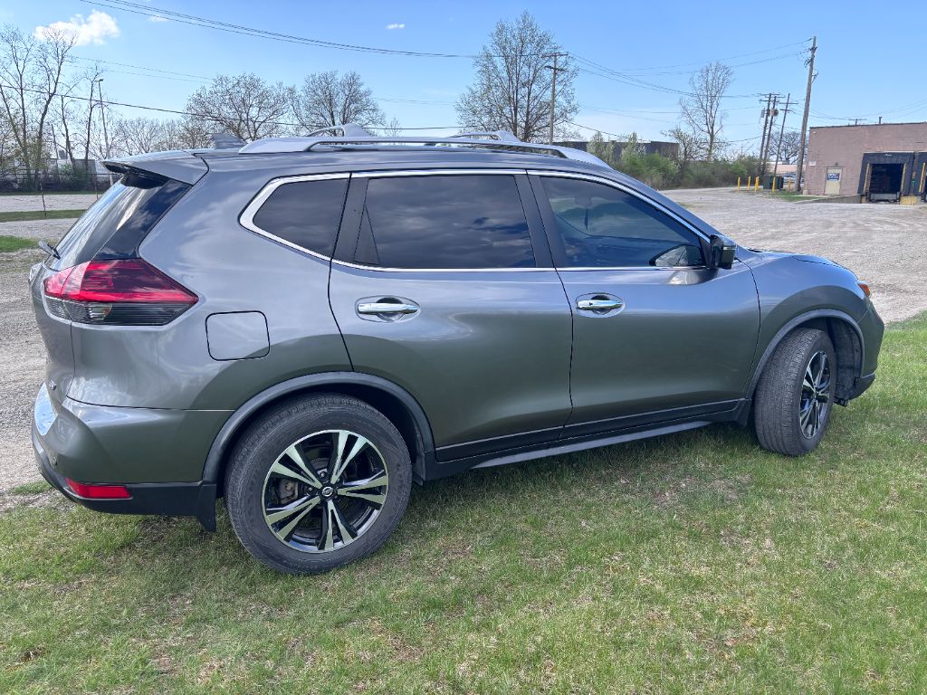 2020 Nissan Rogue SV photo