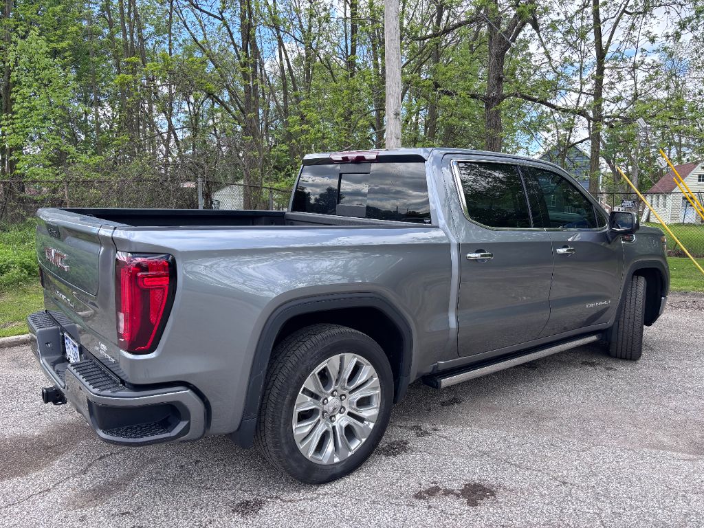 2021 GMC Sierra 1500 Denali photo
