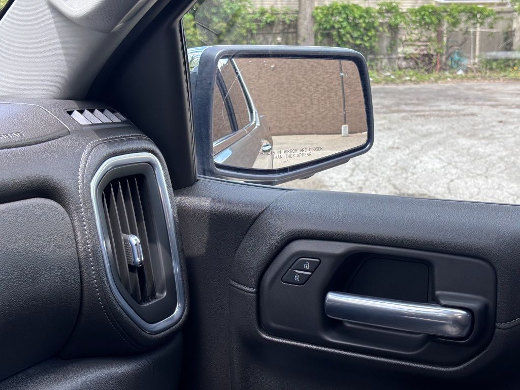 2021 GMC Sierra 1500 Denali photo
