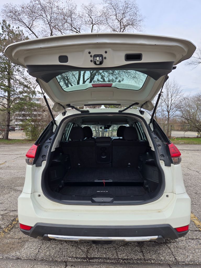 2020 Nissan Rogue S photo
