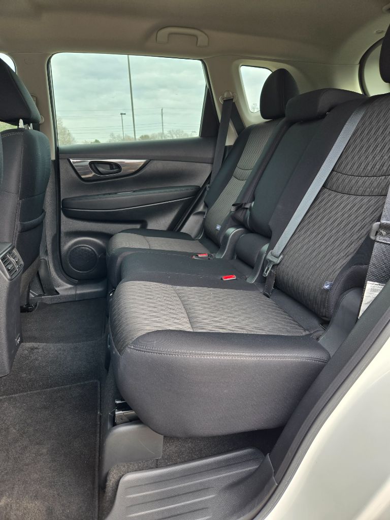 2020 Nissan Rogue S photo
