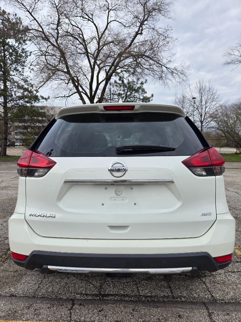 2020 Nissan Rogue S photo